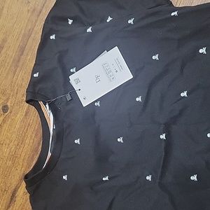 Skull and bones tshirt
